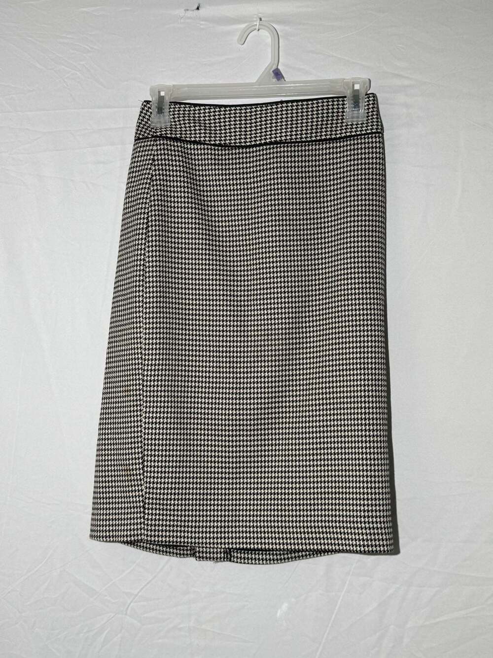 Vintage Banana Republic Houndstooth Pencil Skirt Size 0 Black White Midi Career